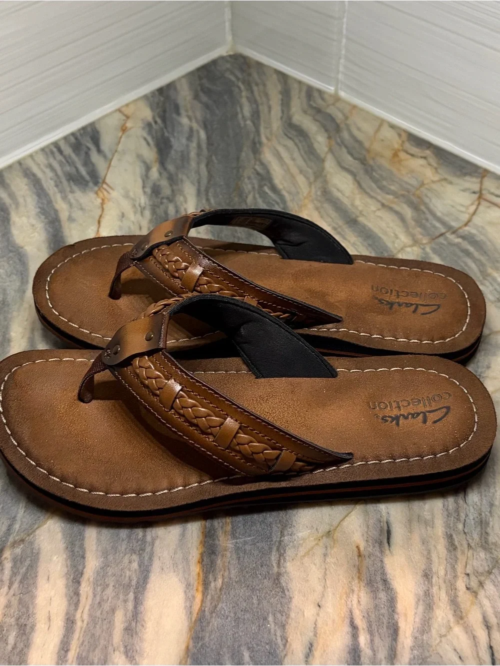 Collection by Clarks Fenner Nerice Brown Honey Leather Thong Flip Flops 6